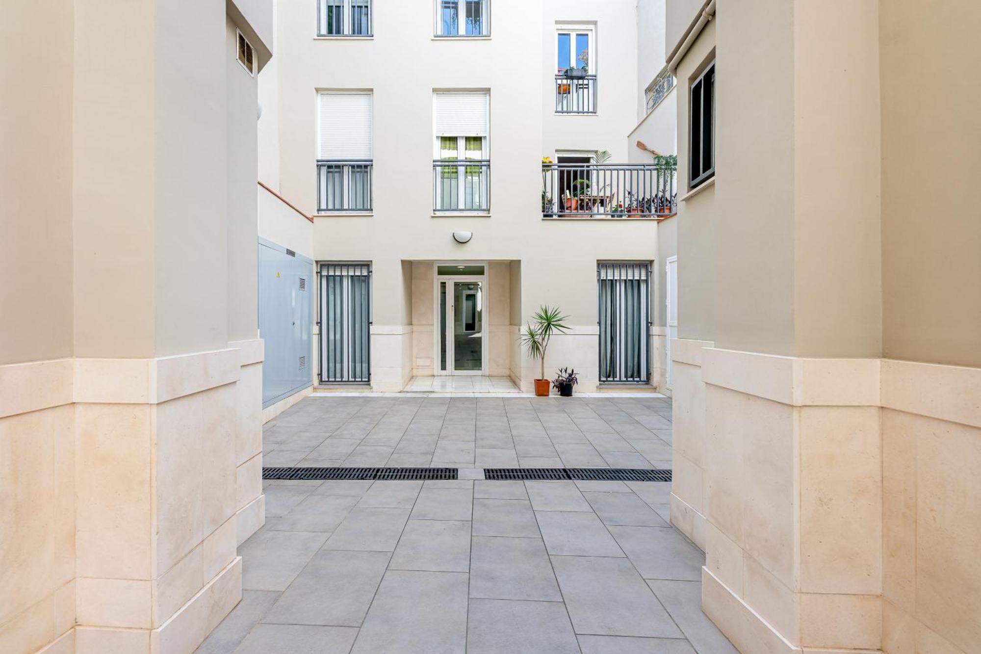 Vivendos - Ma14 - Madre De Dios Appartement Málaga Buitenkant foto